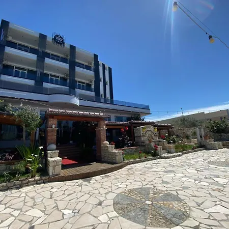 Sky World By Flogeri World 4* Narte